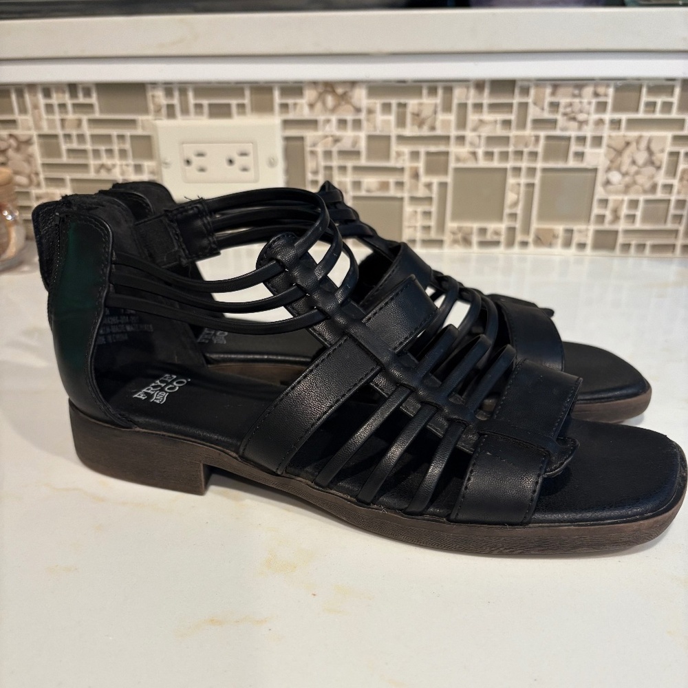 Frye And Co Teaghan Cushioned Vegan Leather Sandals